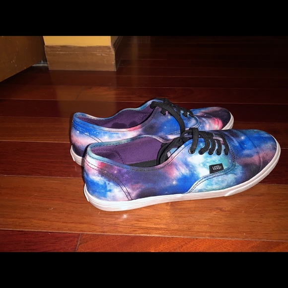 Galaxy Vans - Picture 3 of 4